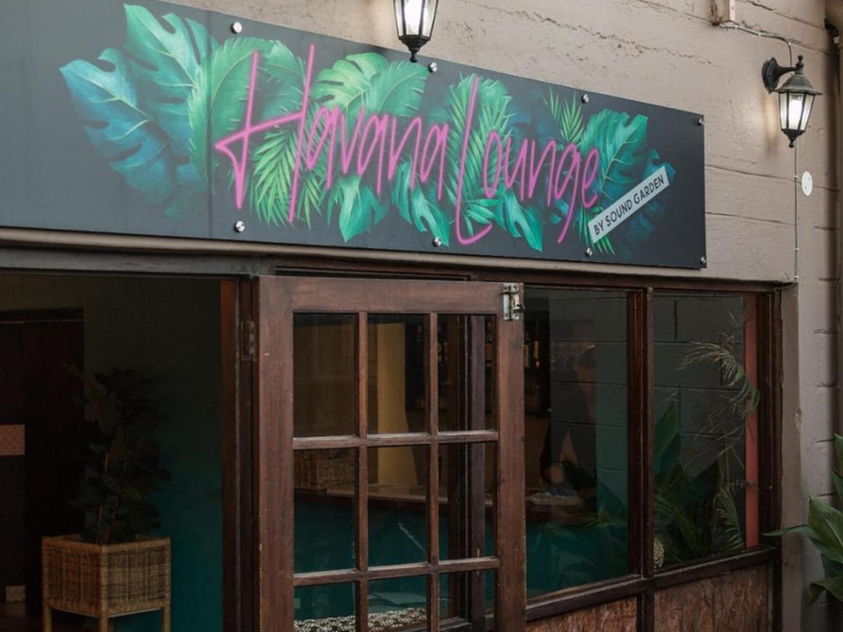 Swakopmund Backpackers Hostel Bagian luar foto