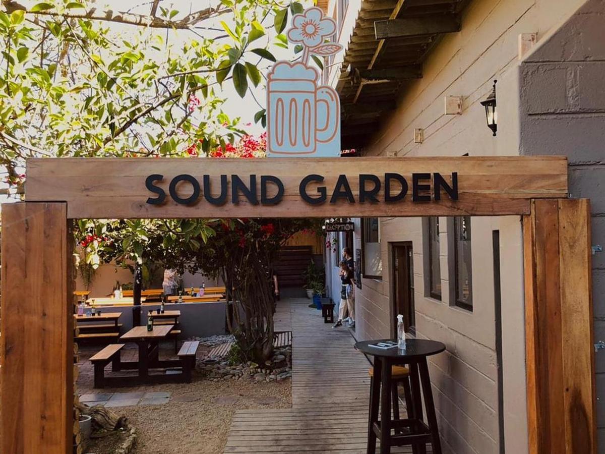 Swakopmund Backpackers Hostel Bagian luar foto