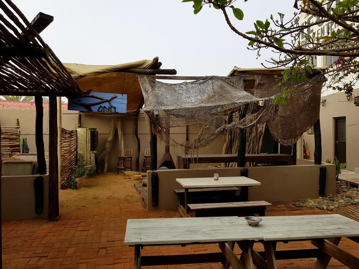 Swakopmund Backpackers Hostel Bagian luar foto