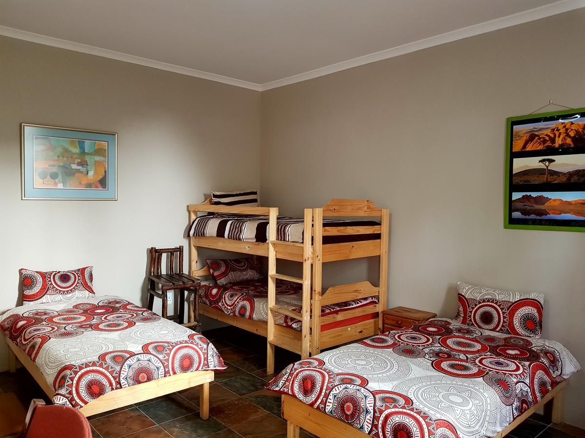Swakopmund Backpackers Hostel Bagian luar foto