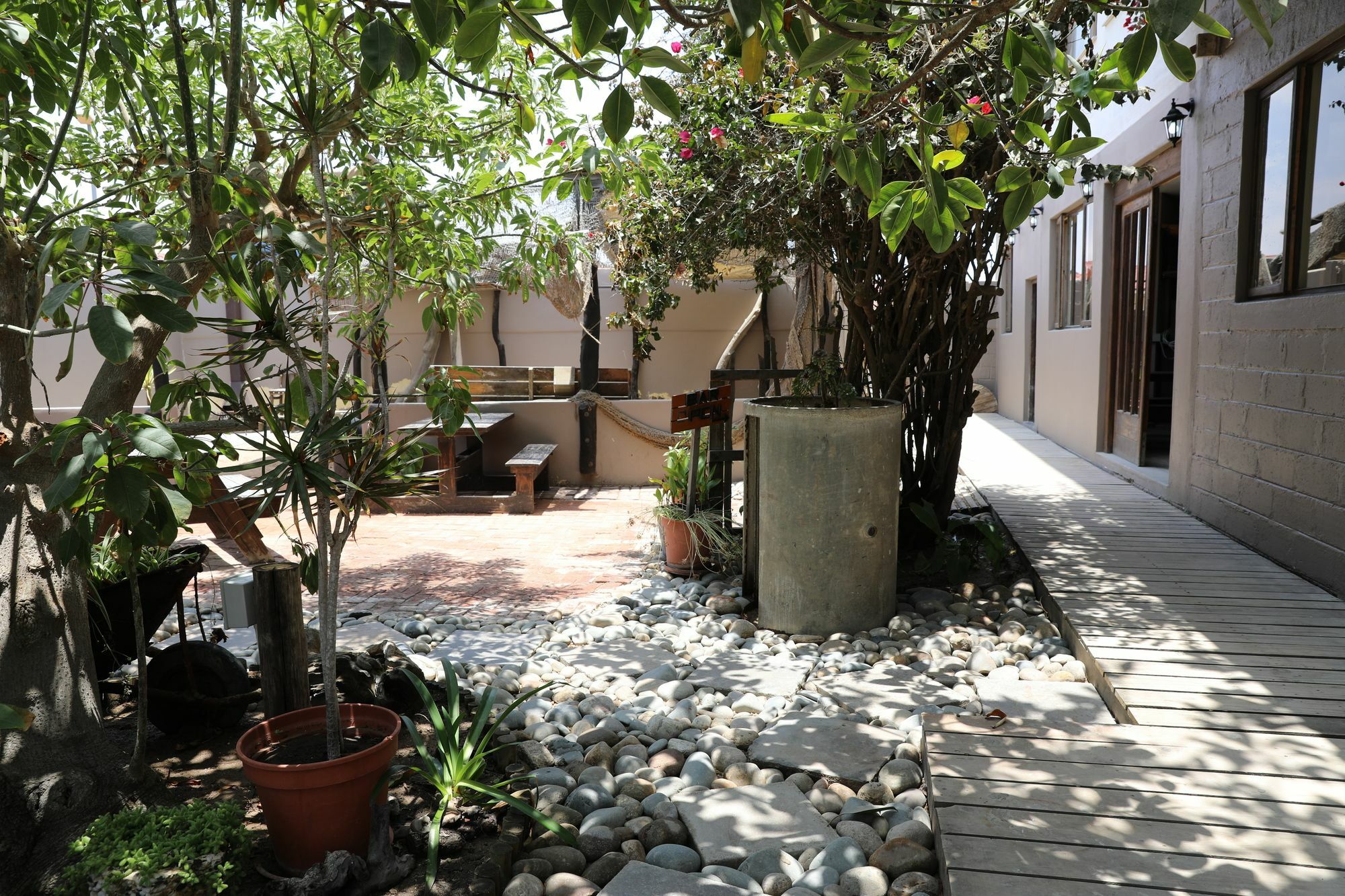Swakopmund Backpackers Hostel Bagian luar foto